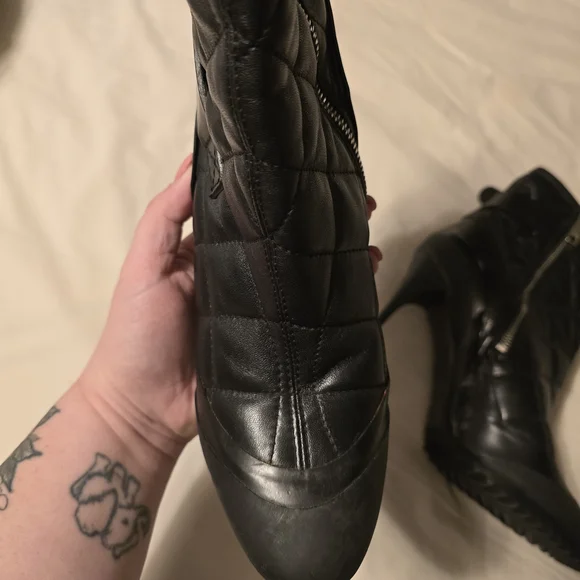 Burberry Black Quilted Ankle Boots - Picture 9 of 10